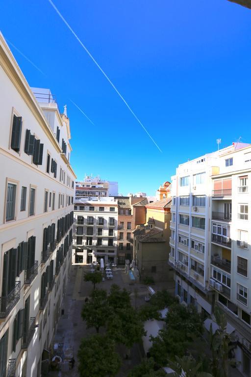 Larios Centro Las Flores Apartment Малага Екстериор снимка